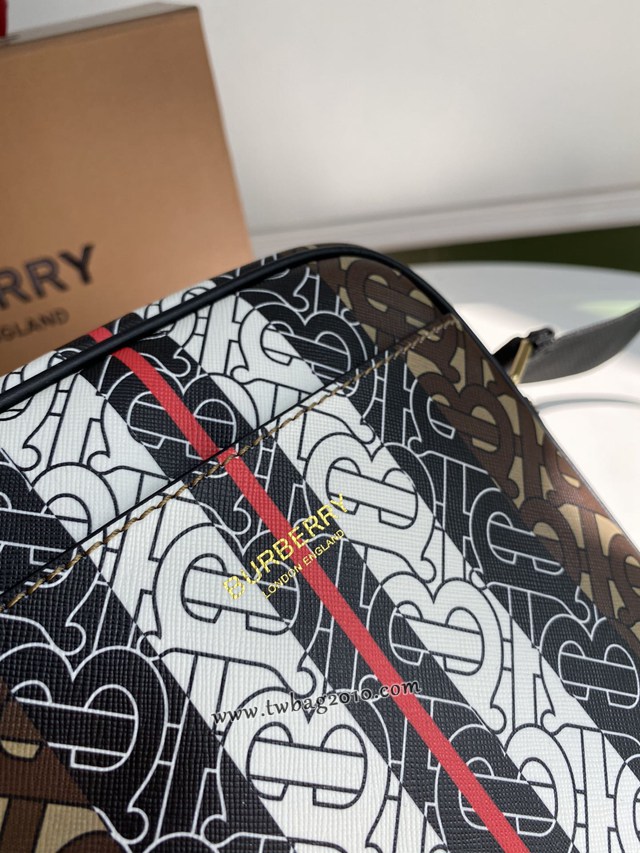 Burberry專門店新款TB斜背包 巴寶莉帆布小號單肩斜挎男包 yxb1111